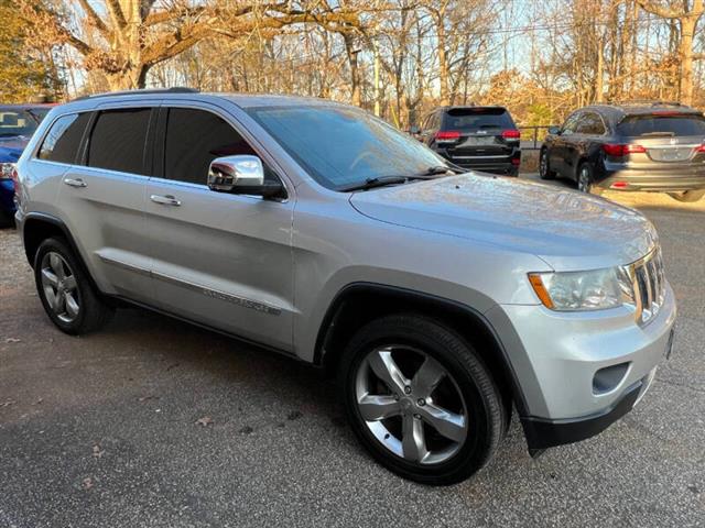 $10999 : 2011 Grand Cherokee Overland image 5