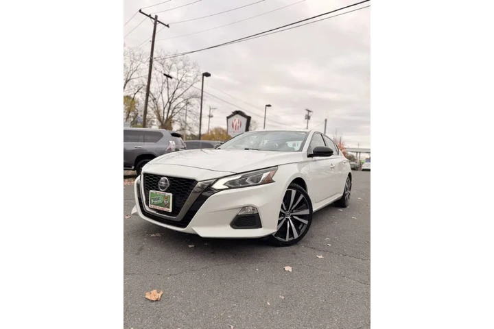 $11995 : 2019 Altima 2.5 SR image 3