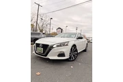 $11995 : 2019 Altima 2.5 SR thumbnail