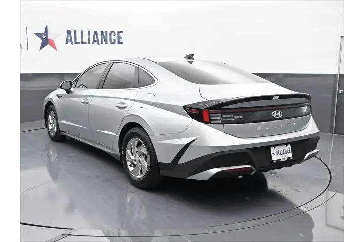 $26788 : Hyundai SONATA 2026 SE 4dr S image 1