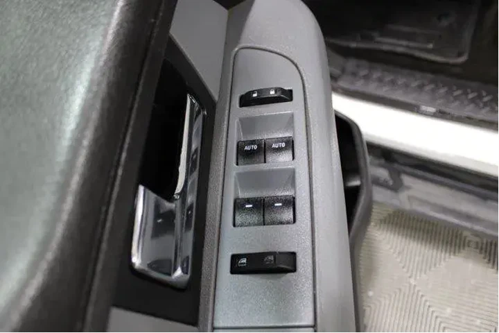 $10982 : Ford F-150 2013 4x4 Lariat 4 image 7