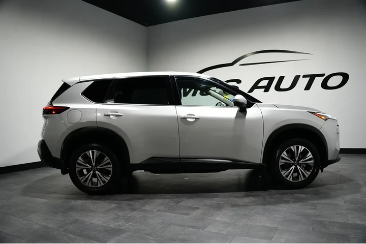 $17740 : 2021 Rogue image 6