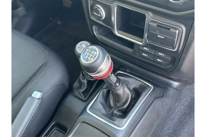 $23997 : Jeep Wrangler Unlimited 2020 image 8