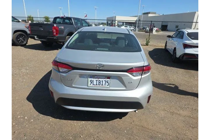 $17900 : Toyota Corolla 2021 LE 4dr S image 5