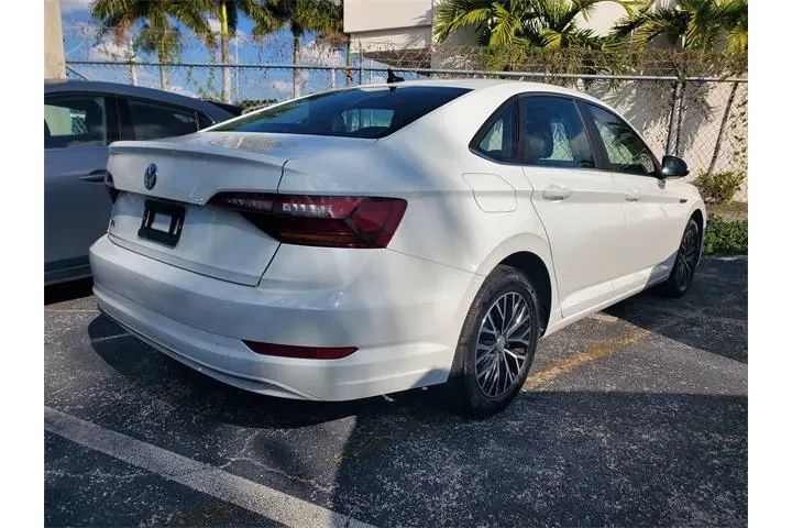 $12990 : Volkswagen Jetta 2019 SEL 4d image 3