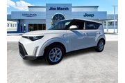 $19588 : Kia Soul 2024 LX 4dr Crossov thumbnail