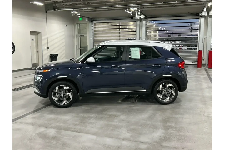 $19238 : Hyundai VENUE 2024 Limited 4 image 3