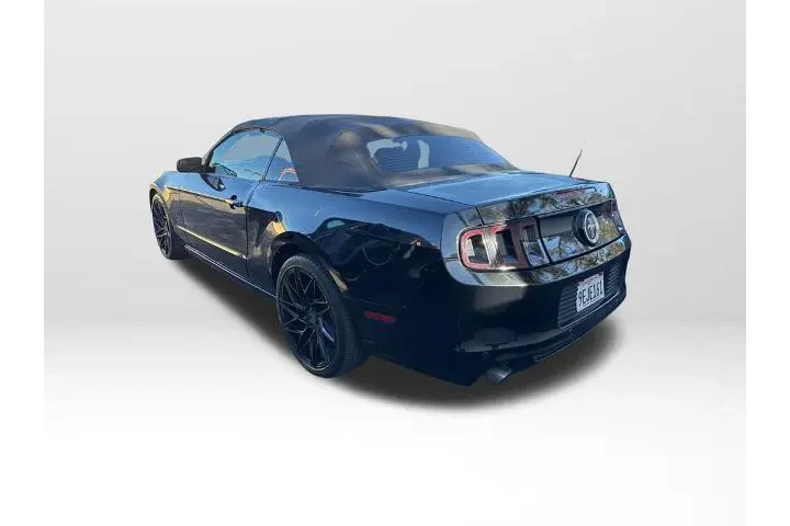 $13680 : Ford Mustang 2014 V6 2dr Con image 5