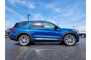 $31399 : Ford Explorer 2022 AWD XLT 4 thumbnail