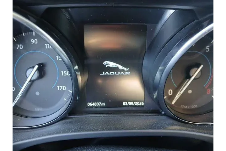 $13777 : Jaguar XE 2017 25t Premium 4 image 2