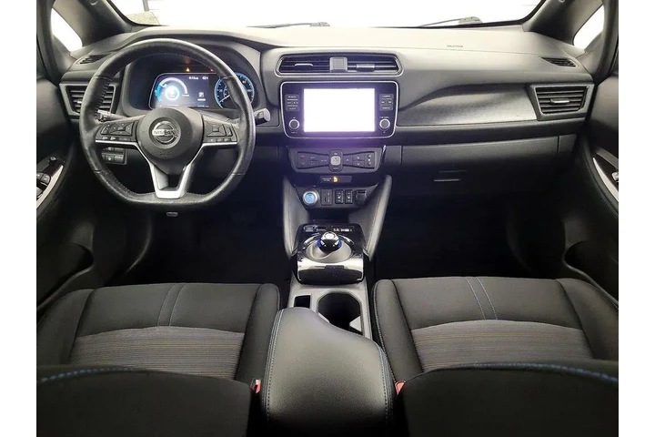 $14998 : Nissan LEAF 2022 SV 4dr Hatc image 9