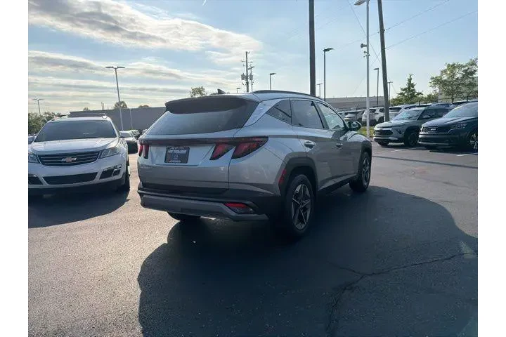 $26980 : Hyundai TUCSON 2025 SEL 4dr image 9