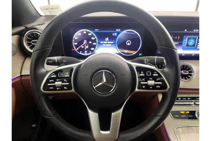 $36998 : Mercedes-Benz E-Class 2020 E image 10