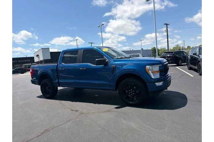 $35980 : Ford F-150 2022 4x4 XL 4dr S image 3