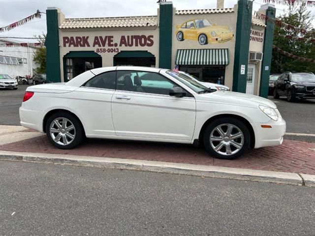 $6995 : 2010 Sebring Limited image 4