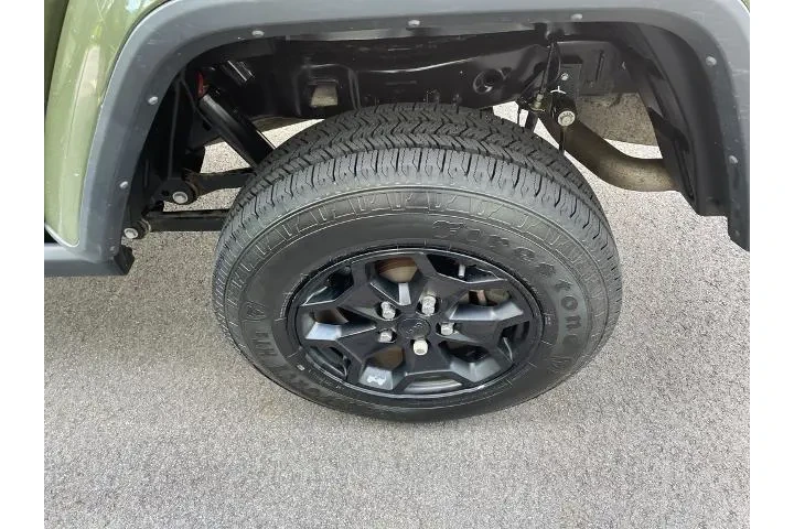 $27700 : Jeep Gladiator 2022 4x4 Spor image 8