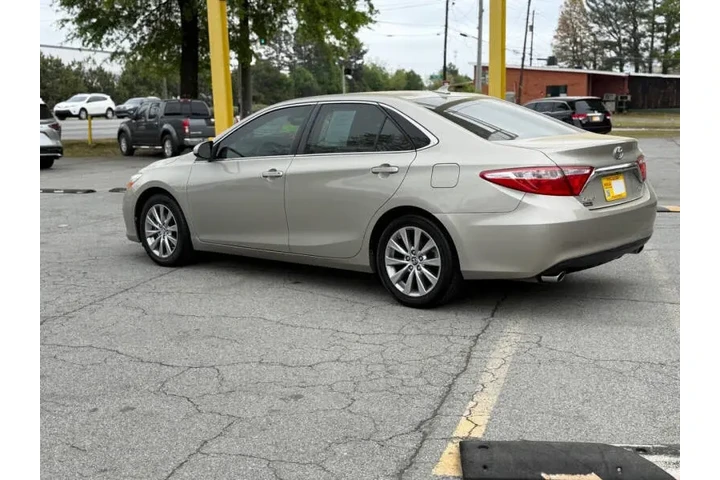 $14900 : 2015 Camry XLE V6 image 5