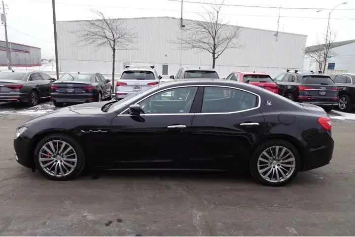 $18995 : 2016 GHIBLI image 9