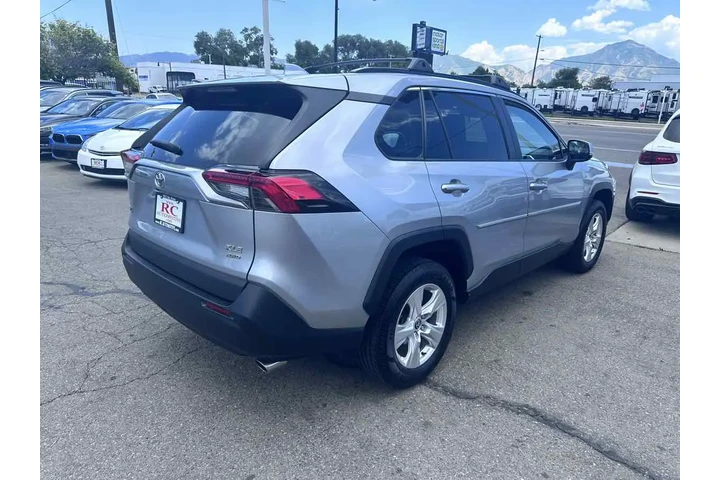 $24995 : 2021 RAV4 XLE image 7