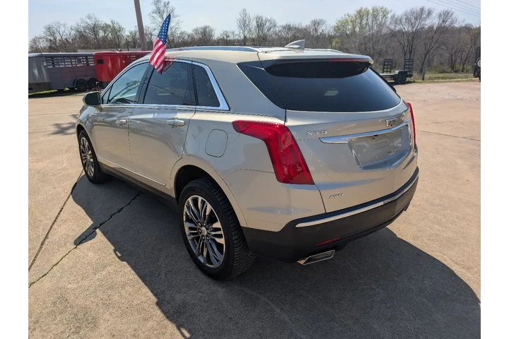 $16995 : 2017 XT5 image 6