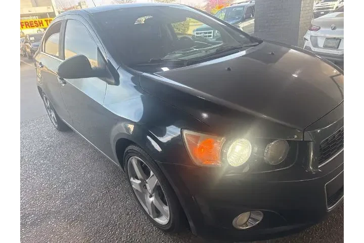 $6221 : Chevrolet Sonic 2015 LTZ Aut image 7