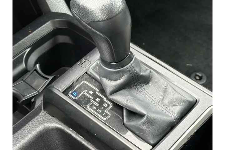 $34691 : Toyota Tacoma 2023 4x4 TRD P image 8