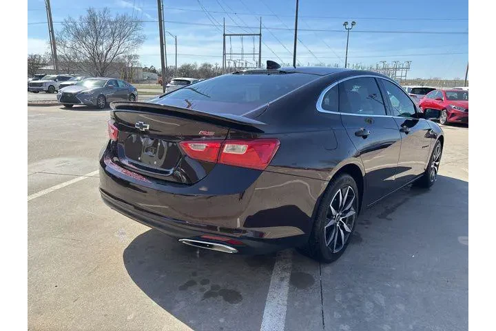 $21998 : Chevrolet Malibu 2021 RS 4dr image 10