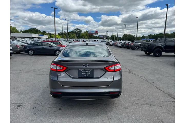 $7980 : 2013 Fusion 4dr Sdn Titanium image 3