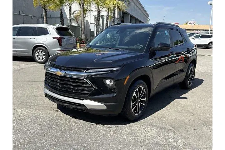 $23700 : Chevrolet Trailblazer 2025 L image 7