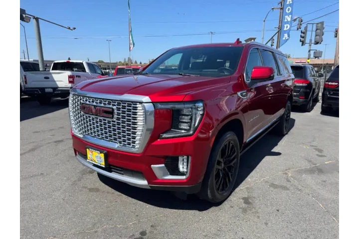 $41998 : 2021 GMC Yukon XL Denali image 5