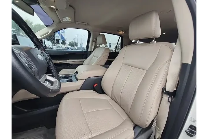 $39897 : Ford Expedition 2023 4x2 XLT image 7