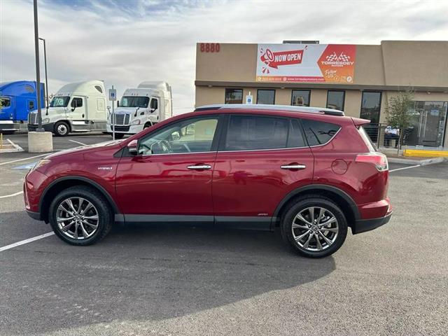 $28995 : Pre-Owned 2018 RAV4 Hybrid Li image 9