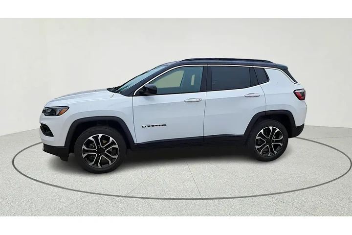 $21892 : Jeep Compass 2022 4x4 Limite image 4