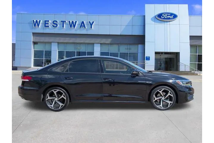 $19244 : Volkswagen Passat 2020 R-Lin image 2