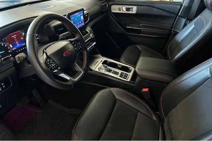 $31900 : Ford Explorer 2023 ST-Line 4 image 10