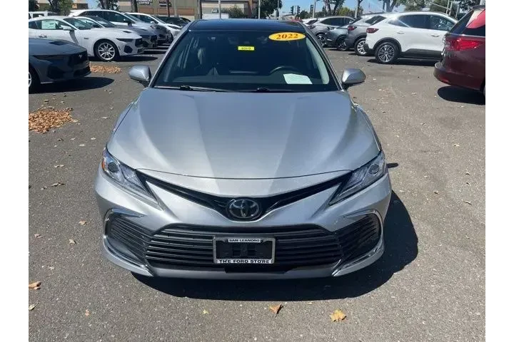 $27765 : Toyota Camry 2022 AWD XLE 4d image 1