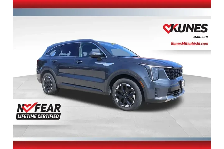 $24677 : Kia Sorento 2024 S 4dr SUV image 1