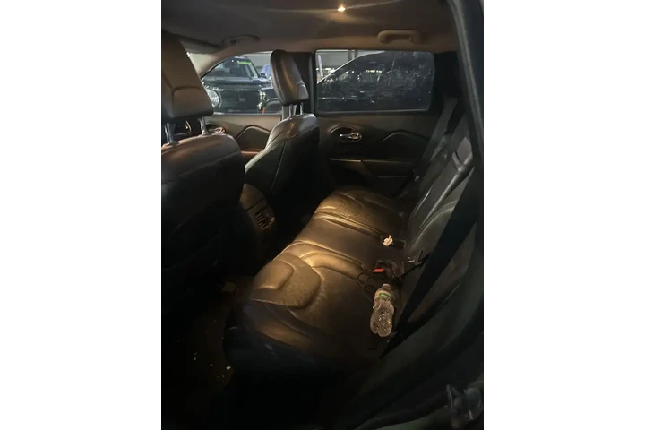 $15628 : Jeep Cherokee 2019 4x4 Limit image 3