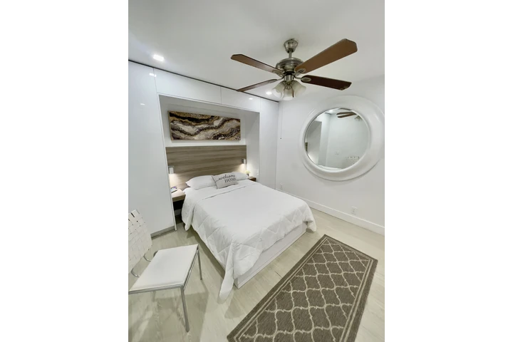 $1500 : Efficency con vista al Lago image 6
