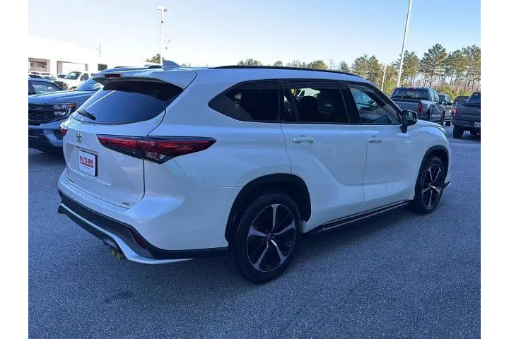 $33950 : Toyota Highlander 2021 XSE 4 image 5