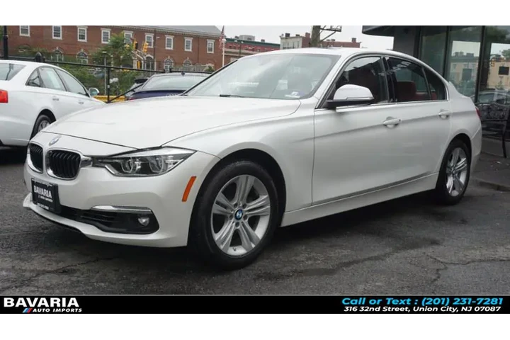 $13495 : 2018 3 Series 330i xDrive Sed image 4