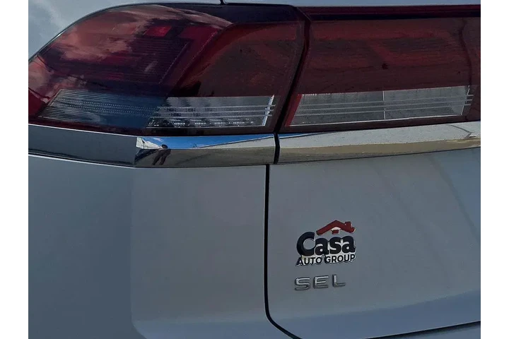 $35425 : Volkswagen Atlas Cross Sport image 10