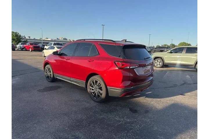 $26700 : Chevrolet Equinox 2022 4x4 R image 5