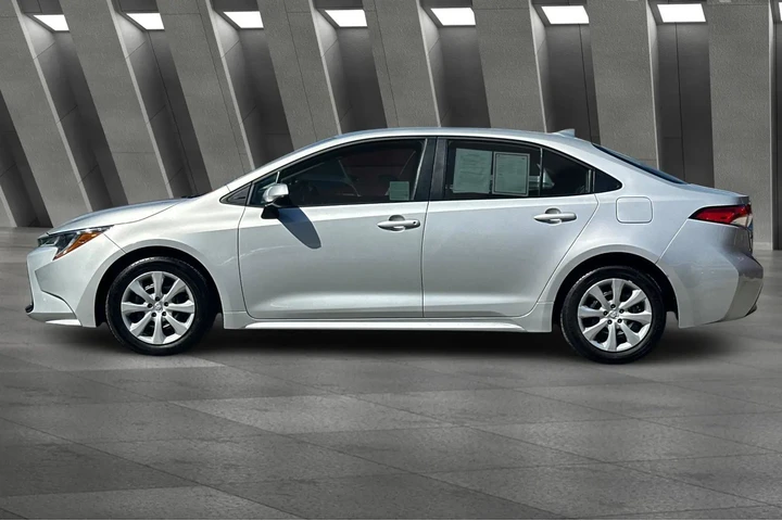 $22500 : Toyota Corolla 2025 LE 4dr S image 8