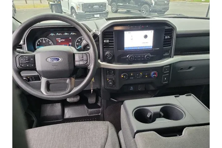$38750 : Ford F-150 2022 4x4 XLT 4dr Su image 4