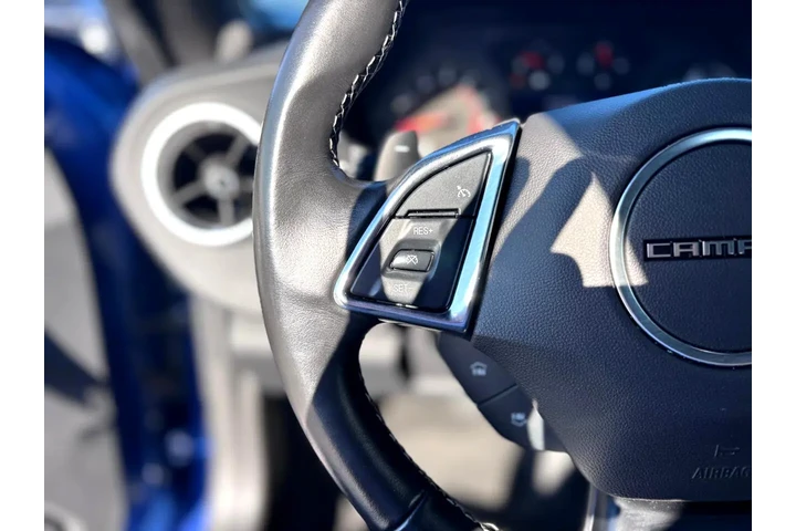 2024 Camaro 1LT image 9