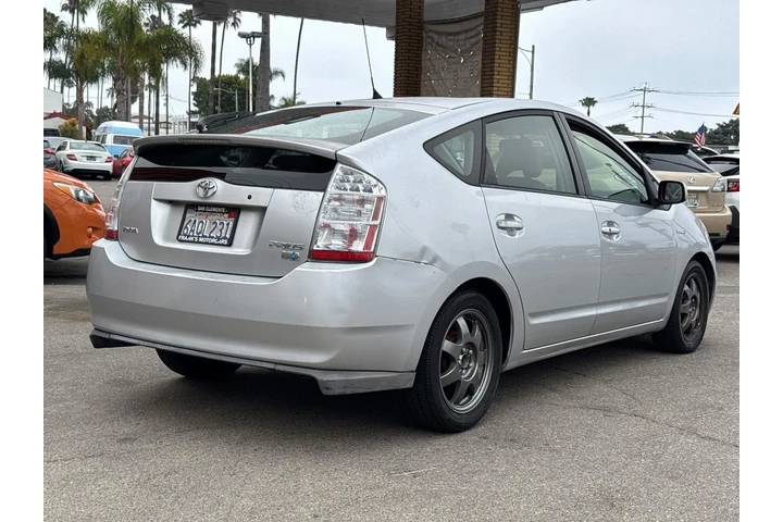 $4995 : Toyota Prius 2007 Touring 4d image 7