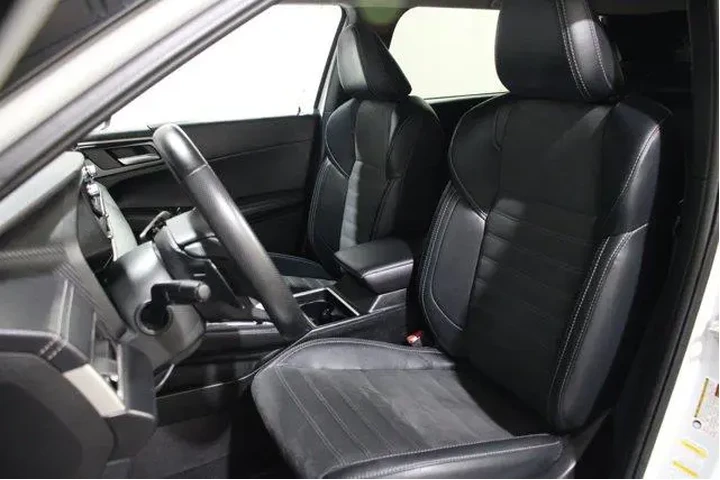 $29893 : Mitsubishi Outlander 2024 AW image 5