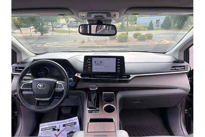 $40000 : Gold Certified2024 Sienna XLE image 4