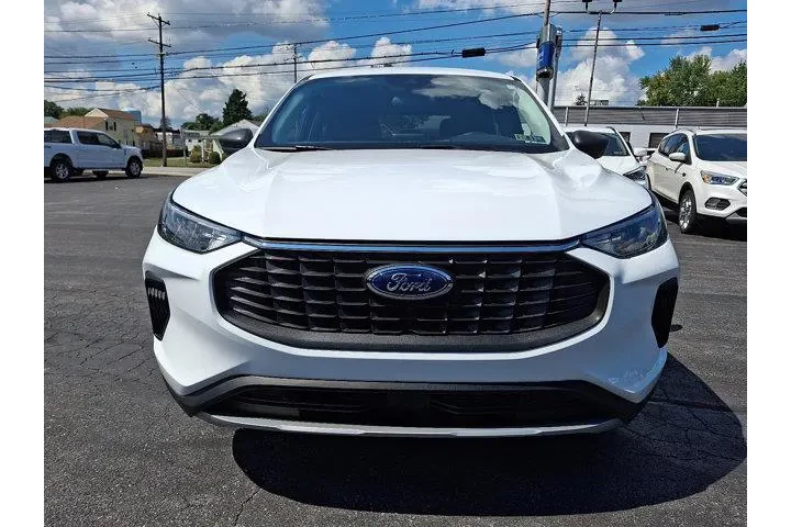 $24550 : Ford Escape 2024 AWD Active image 2